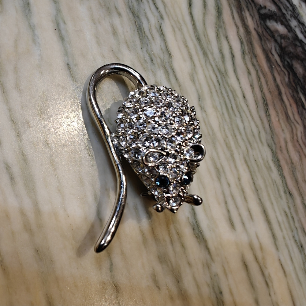 #4 Vintage Silvertone Rhinestone Mouse Brooch